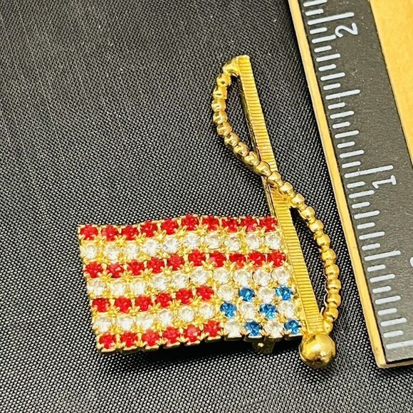 Rafaelian Vintage Red White Blue US Flag Rhinestone Brooch Patriotic Nice 1127 - Picture 7 of 8